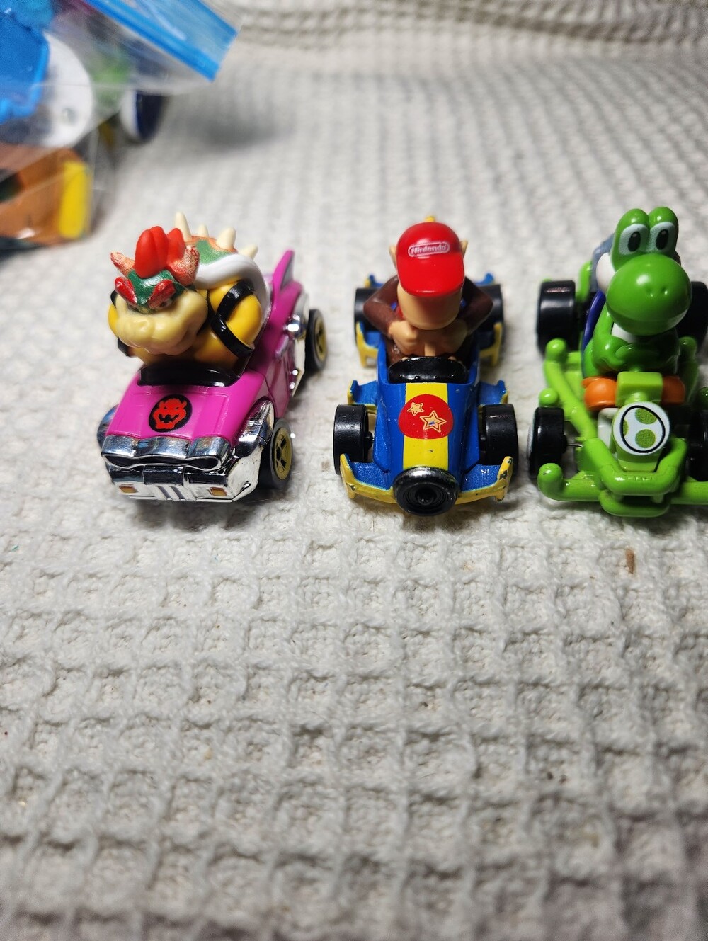 Hot Wheels Nintendo Mario Kart die-cast Set Of 5 - Picture 3 of 11